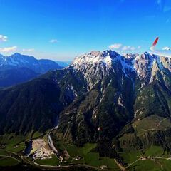 Flugwegposition um 16:28:52: Aufgenommen in der Nähe von Gemeinde Leogang, 5771 Leogang, Österreich in 2198 Meter